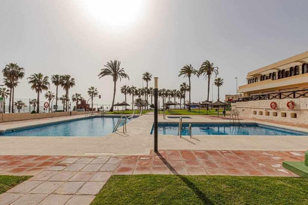 797 Holiday Rentals- Apartamento En Aloha Playa Frente Al Mar Benalmadena Ngoại thất bức ảnh