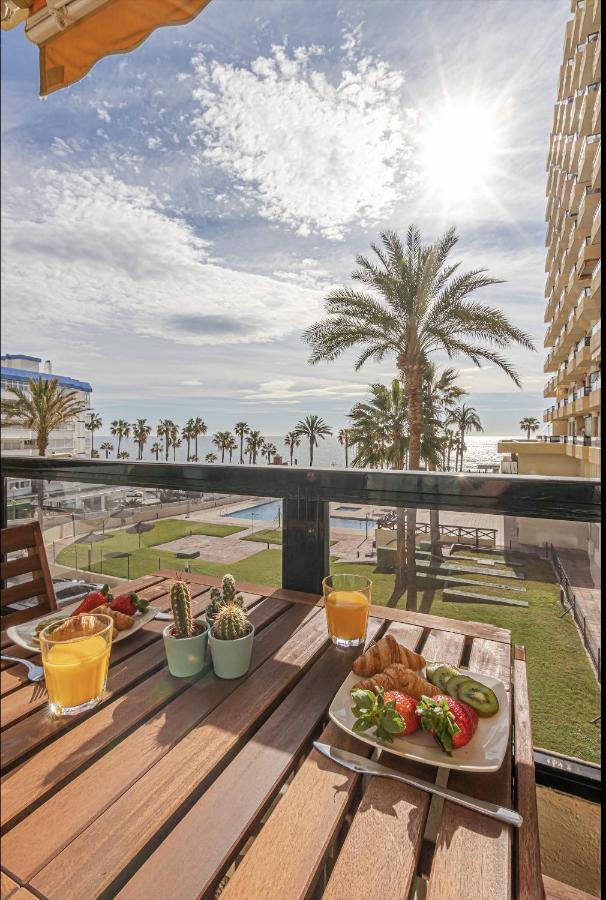 797 Holiday Rentals- Apartamento En Aloha Playa Frente Al Mar Benalmadena Ngoại thất bức ảnh